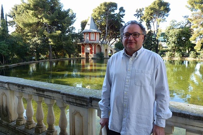 Francesc Sepulcre continua com a director de l’Escola de Doctorat
