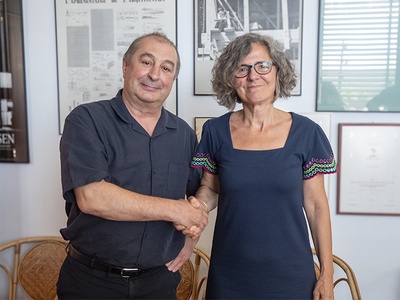 El rector, Francesc Torres, i la professora Maribel Rosselló, en l'acte de presa de possessió