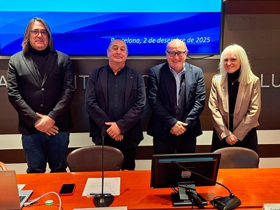 Francisco Javier Gil, amb el rector de la UPC; la secretària general, Neus Cónsul, i el vicerector Jordi Romeu