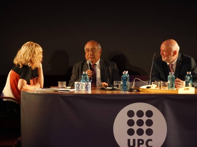 La periodista Mercè Folch ha entrevistat també el conseller de Recerca i Universitats, Joaquim Nadal, i el rector, Daniel Crespo.