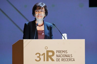 Les investigadores Carme Torras i Nuria Montserrat, Premi Nacional de Recerca i Premi Talent Jove, respectivament