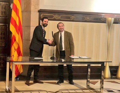 Col·laboració entre el Parlament i les universitats catalanes
