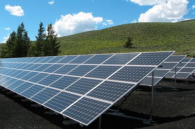 Desenvolupen una tecnologia innovadora per aprofitar l’excés d’energia generat per les plaques solars