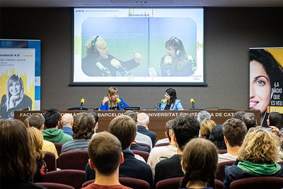 Vista general durant la gravació del programa des de la sala d’actes Manuel Martí Recober, durant l'entrevista de Xantal Llavínia a la consellera Gemma Geis