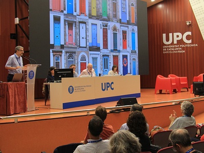 Ricard de la Vega, del Gabinet de Planificació Avaluació i Qualitat de la UPC, durant la seva intervenció