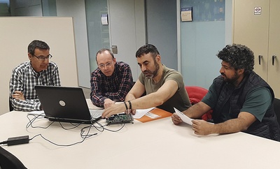 Investigadors del projecte COTTON. D'esquerra a dreta: Rafael Ramos, Mariano López, Enrique Cantó i David Farouk