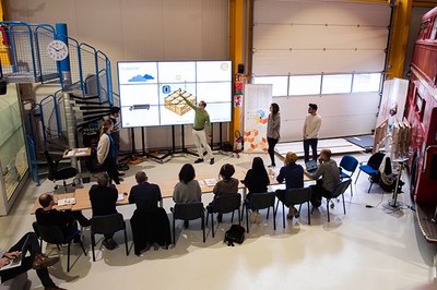 Estudiants de la UPC, l’IED i ESADE dissenyen al CERN solucions per promoure el desenvolupament sostenible de la humanitat