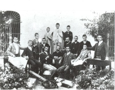 Retrat d'estudiants de la Facultat de Nàutica de Barcelona, el 1900