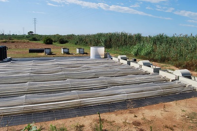 La UPC construeix una planta per produir bioproductes i bioenergia a partir d’aigües residuals, mitjançant microalgues