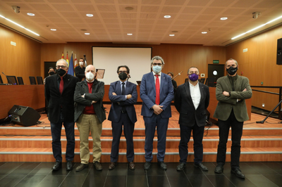 La UPC, la UB i l'Ajuntament de Barcelona homenatgen Joan Margarit i proposen el seu nom per a la nova plaça del Campus Diagonal Sud