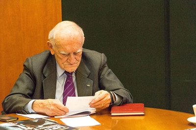 Imatge del rector Gabriel Ferraté, a la UPC, al generl del 2019, amb motiu de la celebració dels 50 anys de la creació de la Universitat