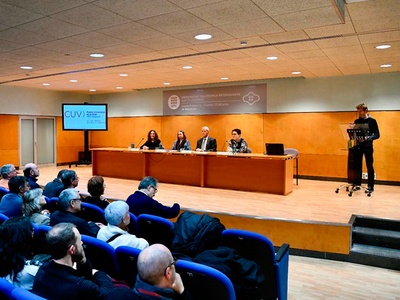 El vicerector de Política Universitària, Joan Gispets, en un moment de la seva intervenció, a l'acte d'inauguració del CUV UPC Diagonal