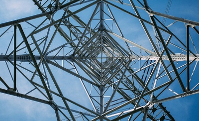 La UPC participa a la nova ‘spin-off’ Smart Tower, un servei per monitoritzar torres elèctriques de forma remota i autònoma