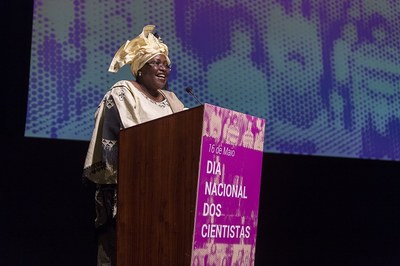 L’enginyera nigeriana Elisabeth Rasekoala ha ofert una conferència sobre ‘Women in STEM’ a la UPC