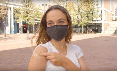 Les universitats públiques catalanes engeguen la campanya ‘Jo em vacuno’