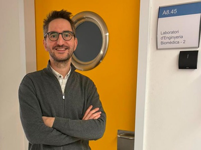 Giovanni Vescio davant del despatx