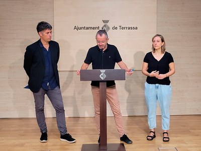D'esquerra a dreta, el director del CITM, Carles Sora; el regidor d'Innovació de Terrassa, Pep Forn, i la professora del CITM Marta Fernández, directora de continguts del congrés