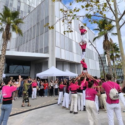 La colla de castellers de l'EEBE, els Descargolats, ha actuat durant l'acte