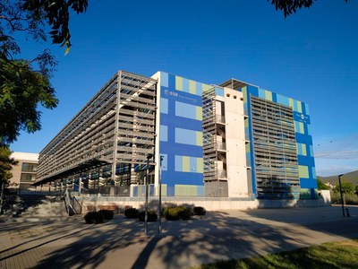 Imatge de l’edifici RDIT del Campus del Baix Llobregat de la UPC