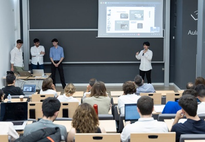 Estudiants de la FIB presenten una eina basada en IA per examinar les bases de dades públiques de patents i selecciona-nes les que tenen un potencial més elevat d'arribar al mercat.