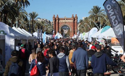 Els vehicles elèctrics dissenyats per estudiantat de la UPC s’han exposat, aquest cap de setmana, a l’Expoelèctric 2019