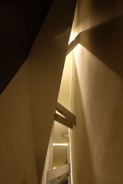 P148 Deconstructivism game.jpg