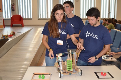 More than 200 students at the UPC's Week of Engineering Competition