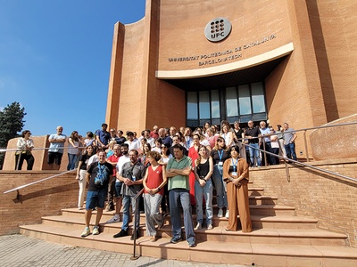 Concentración de protesta en el edificio Vèrtex, en el Campus Diagonal Nord de la UPC