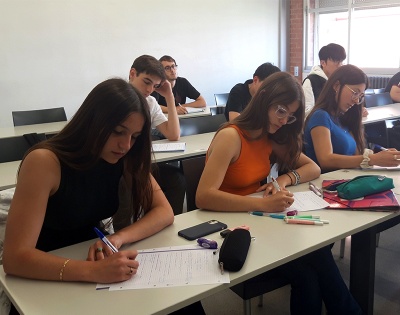 Estudiantes en una clase, en la UPC