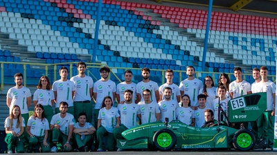 El equipo UP ecoRacing con su prototipo