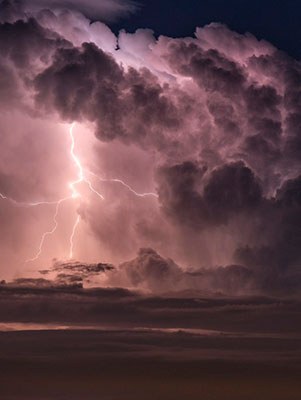 Rayo fotografiado en Castellgalí por el Lightning Research Group