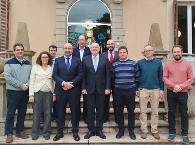 Representantes de las empresas Qualcomm, Esperanto Technologies, Semidynamics Technology Services y G-Research, con representantes de la UPC, el día 9 de febrero