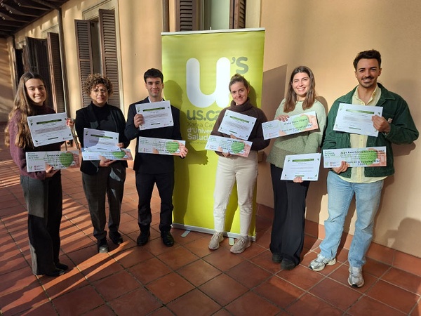 Los galardonados y galardonadas de los Premios de Promoción de la Salud 2025. De izquierda a derecha en la imagen, Emma Marco i Figuerola, Anna Pagès Borrell, Oriol López Martín, Anna Riba Vidal, Maria Peiro i Egea, y Juan Luís González Rodríguez