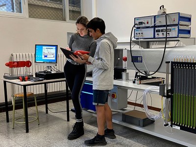 Estudiantes del grado en Ingeniería Mecánica de la EPSEM podrán experimentar con su nuevo túnel de viento