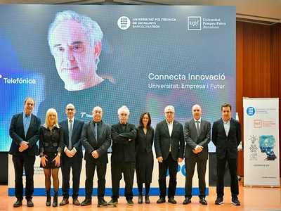 De izquierda a derecha: Lluís Jofre, Pilar Díaz, Oriol Escardíbul, Francesc Torres, Ferran Adrià, Raquel Bouso, Jordi Valls, Jordi Giné y Miquel Oliver, en el Auditorio del Vèrtex