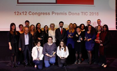 Tres ingenieras y una estudiante de la UPC, distinguidas con los premios Dona TIC