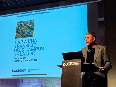 El vicerrector de Arquitectura, Infraestructuras y Territorio de la UPC, Jordi Ros, en la jornada 'Hacia una transición de los campus de la UPC'