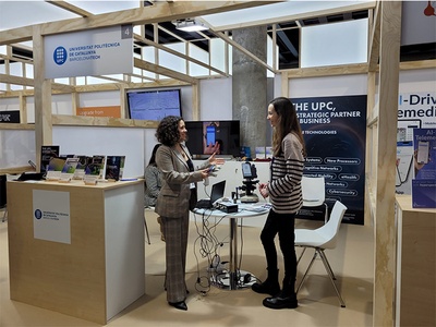 Estand de la UPC en el MWC 2024