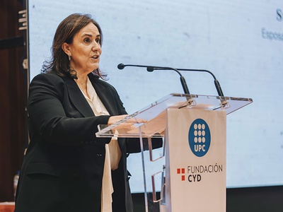 La esposa de Solé Parellada, Susana Sánchez, introdujo al pianista Kevin Díaz