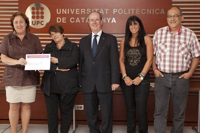 L’INTEXTER rep el Premi a la Qualitat de la Gestió Universitària 2011.